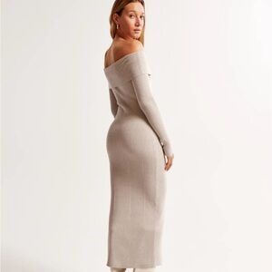 Abercrombie & Fitch Off Shoulder Sweater Dress